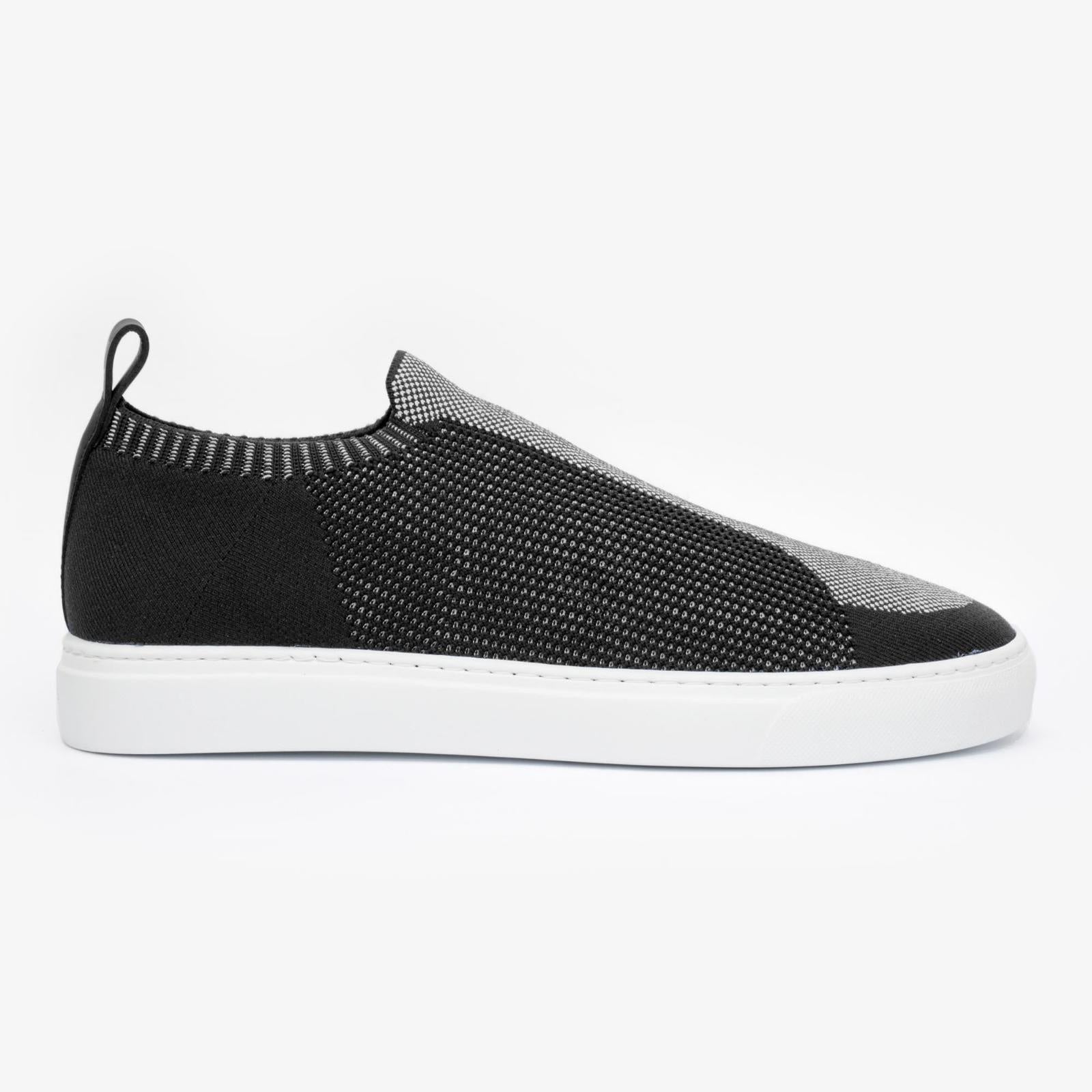 Harrys Of London Jaunty Knit Trainer Black-White